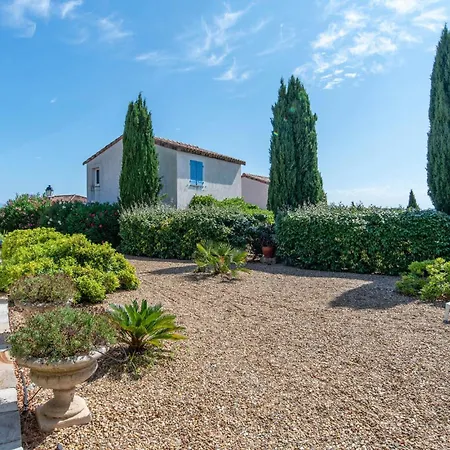 3 Bedroom In Sur Argens Сasa de vacaciones *